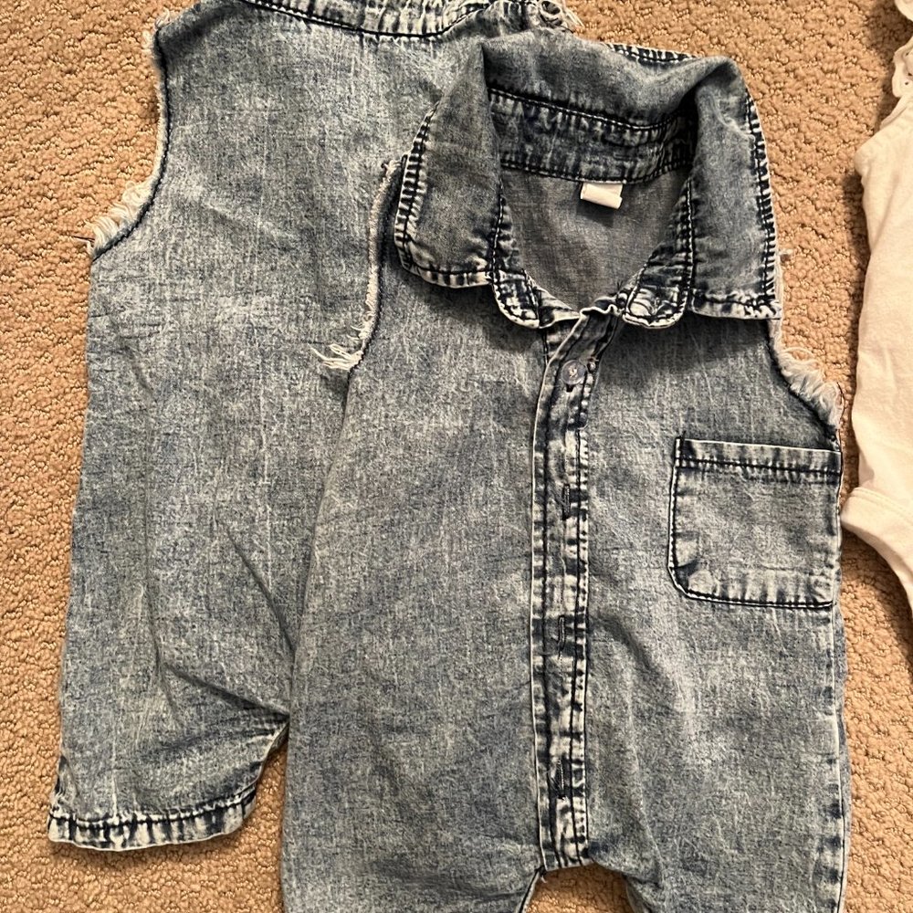 9 Baby Girl Outfits/Tops - Picture 3 of 3